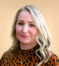 Katherine  Arnold