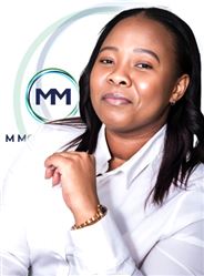 Simbongile  Molomo